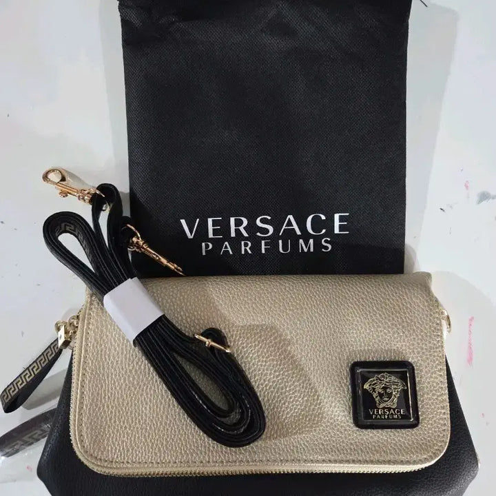 [BUNJANG] Versace Black/Gold Mini Crossbody Bag / 베르사체 파퓸 블랙/골드 미니 크로스백