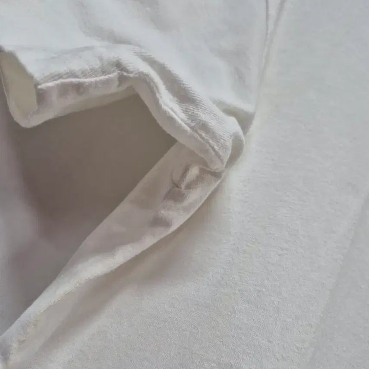 [SOLD OUT] 정품 꼼데가르송 남성 플레이 반팔티 화이트 블루하트