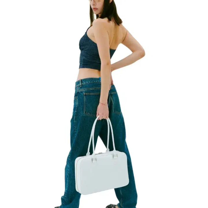 [BUNJANG] HINE Flutter Large Shoulder Bag (White, 15" Laptop Compatible) / HINE 플루터 라지 L 화이트 숄더백(15" 노트북 용)