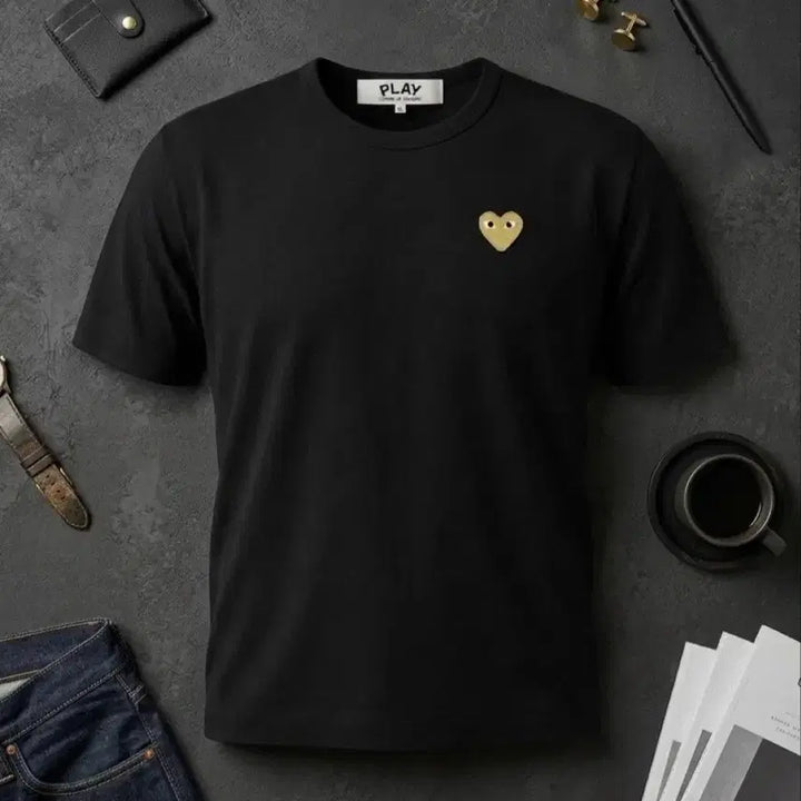 [BUNJANG] Comme des Garcons Gold Emblem Heart T-shirt / 꼼데가르송 골드와펜 하트 블랙 /화이트/반팔티