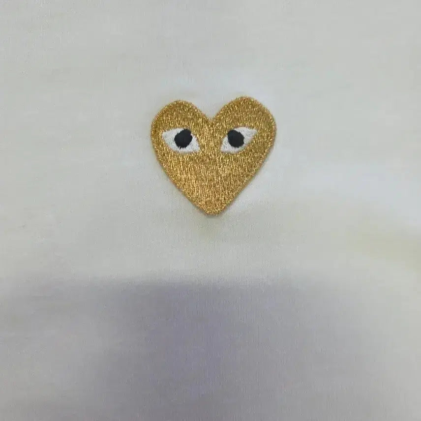 [BUNJANG] Comme des Garcons Gold Emblem Heart T-shirt / 꼼데가르송 골드와펜 하트 블랙 /화이트/반팔티