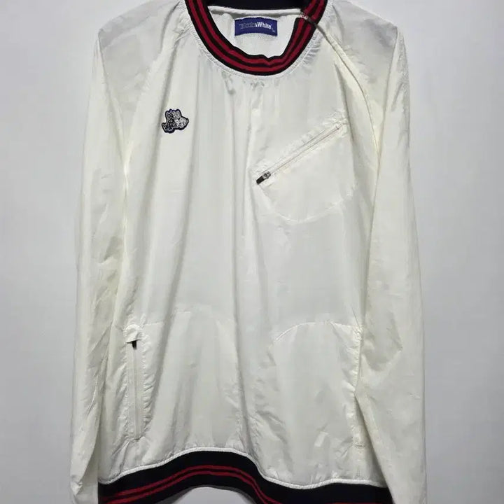 [SOLD OUT] (LL) 105  Black&amp;White 화이트 윈드브레이커 풀오버