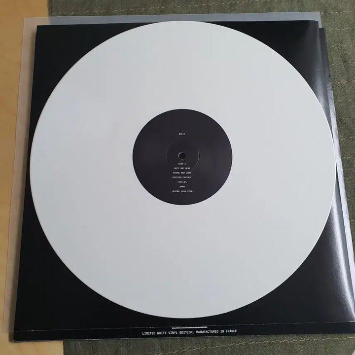 [BUNJANG] Bully White LP Vinyl Limited Edition Kanye West Ye Yeezy / Bully 불리 화이트 LP vinyl 한정판 칸예 웨스트 ye yzy