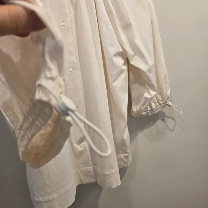 [SOLD OUT] COS 아이보리 블라우스 S