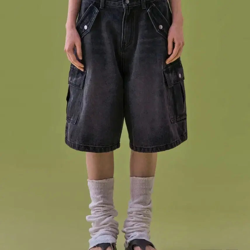 [BUNJANG] Fancy Club Bermuda Denim Cargo Pants (Black) / 팬시클럽 버뮤다 데님 카고 팬츠 (BLACK)