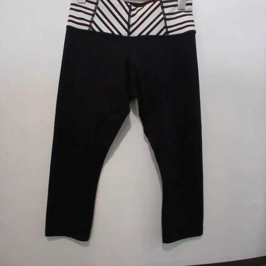 [BUNJANG] Lululemon Black 7/8 Leggings Size 4 / 룰루레몬 블랙 7부 레깅스 4사이즈