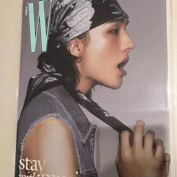 [SOLD OUT] [BUNJANG] W Korea Hyunjin Magazine / w코리아 잡지 스키즈 현진 표지