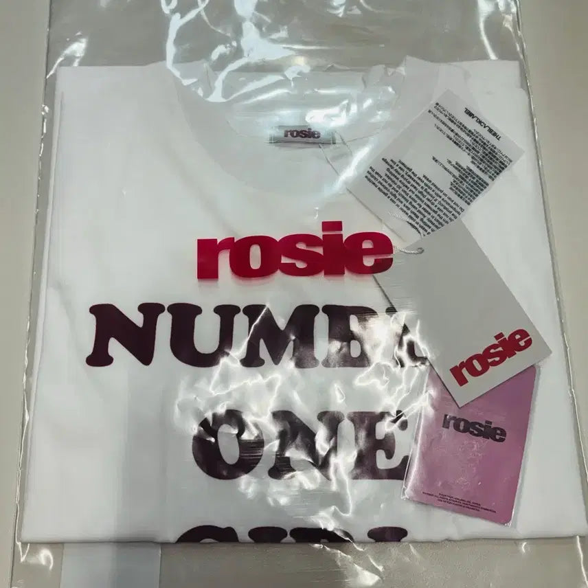 [SOLD OUT] [미개봉] 로제 rosie 팝업 넘버원걸 티셔츠/포카-앵콜팝업인부산