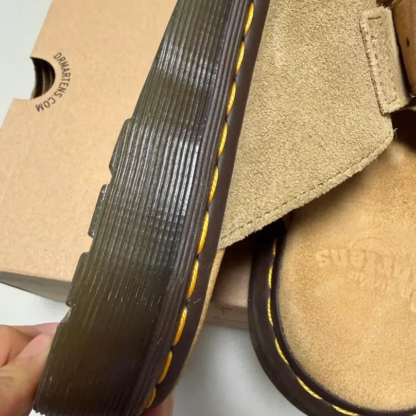 [BUNJANG] Dr. Martens Josef Slide Sandals / 닥터마틴 Josef 슬라이드 샌들 uk6