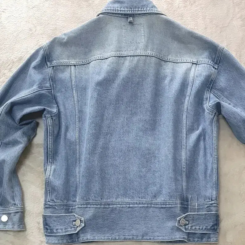 [BUNJANG] Allegri Semi-Washed Denim Jacket / 알레그리 세미워싱 청데님 자켓 판매 합니다.