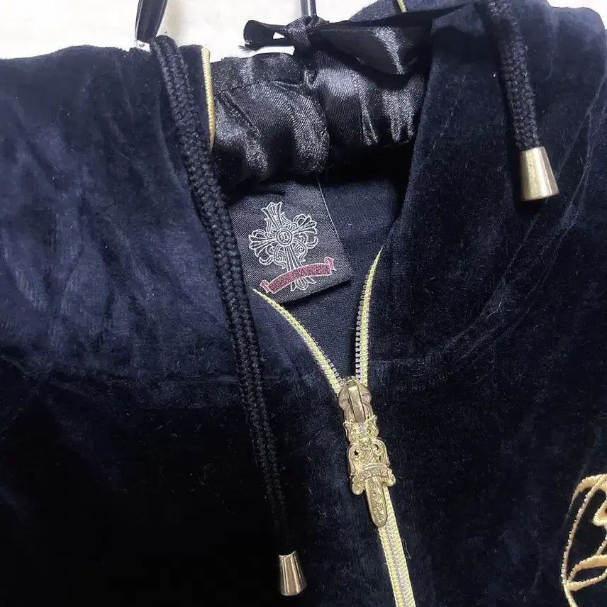 [BUNJANG] Vintage Black Glitter Hoodie Y2K / 벨벳 후드집업 저지 고스 펑크 y2k 와투케 오네갸루 글리터 그런지 핀터