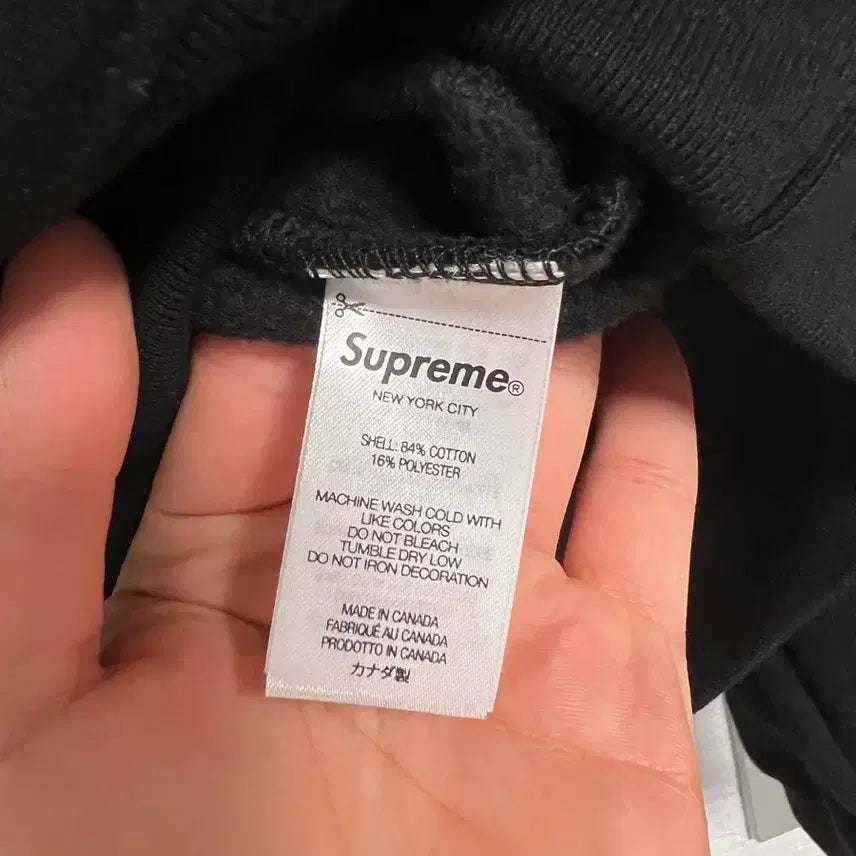 [BUNJANG] Supreme Small Box Logo Hoodie Sweatshirt Black (25FW, Size M) / 슈프림 스몰 박스 후드 스웨트셔츠 블랙 - 25FW, M size