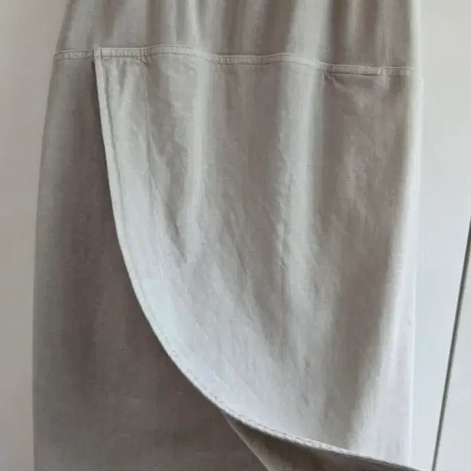 [SOLD OUT] 모노크롬 연카키색 밴딩 롱스커트(무배)