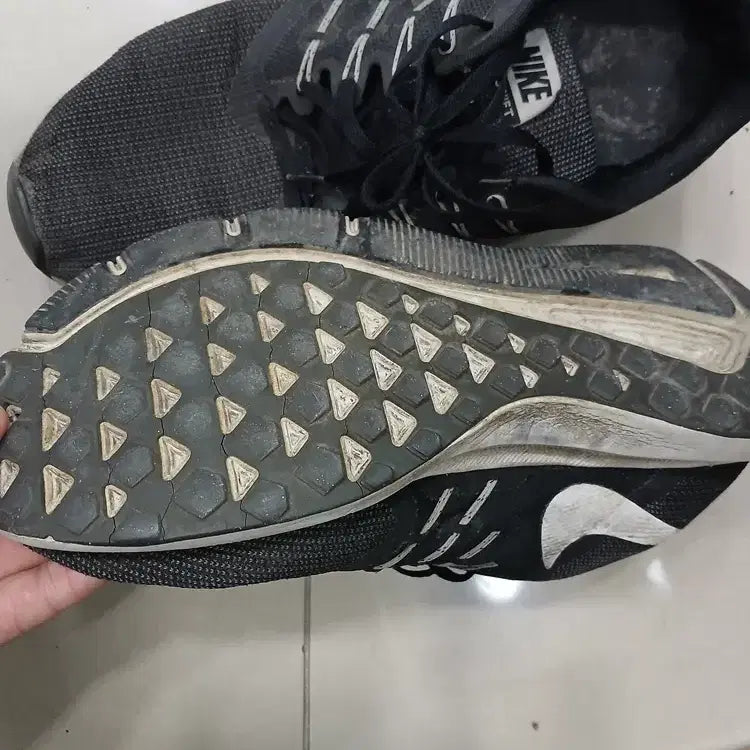 [BUNJANG] Nike Run Swift Slim 290 Running Shoes / 나이키  RUN SWIF 슬림290 러닝 운동화 중고 낡고 헤짐 막신발