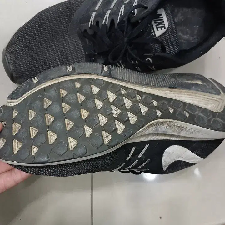 [BUNJANG] Nike Run Swift Slim 290 Running Shoes / 나이키  RUN SWIF 슬림290 러닝 운동화 중고 낡고 헤짐 막신발