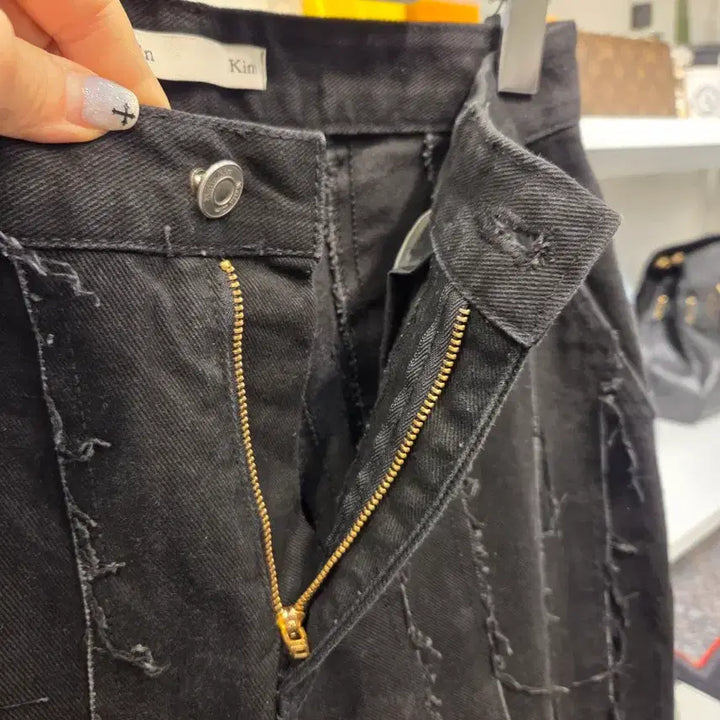 [BUNJANG] Matinkim Cutting Fringe Black Jeans S / 마땡킴 컷팅 프린지 블랙진 S