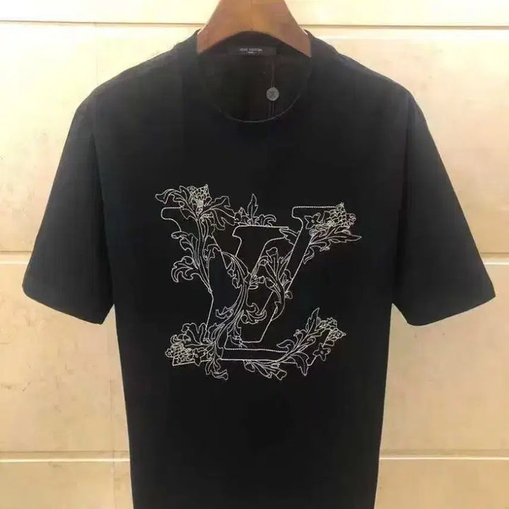 [SOLD OUT] 루이비통 블랙 로고 반팔 티셔츠