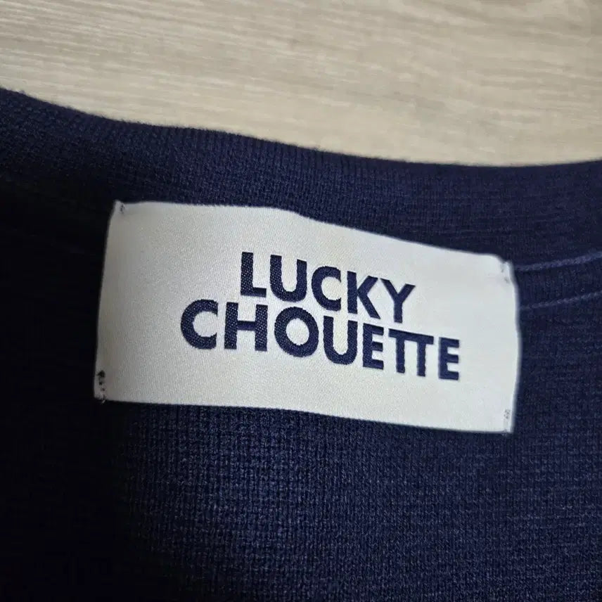 [SOLD OUT] 럭키슈에뜨 세일러 플리츠 니트 원피스