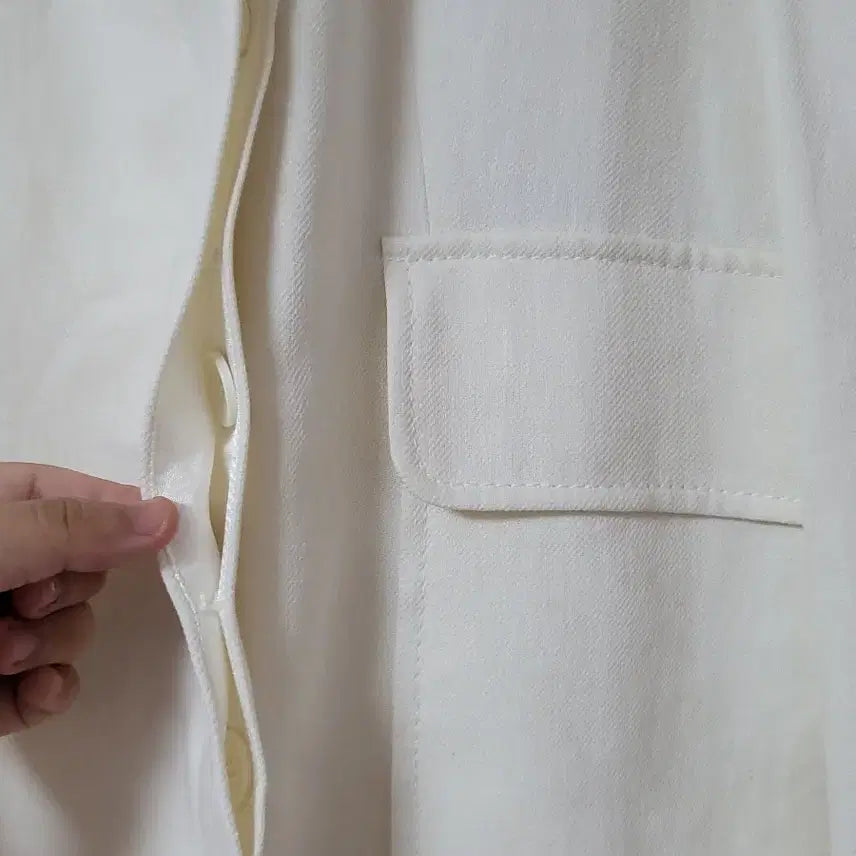 [SOLD OUT] 새상품) 자라 zara 린넨 블랜드 벨티드 블레이저 화이트 자켓 L