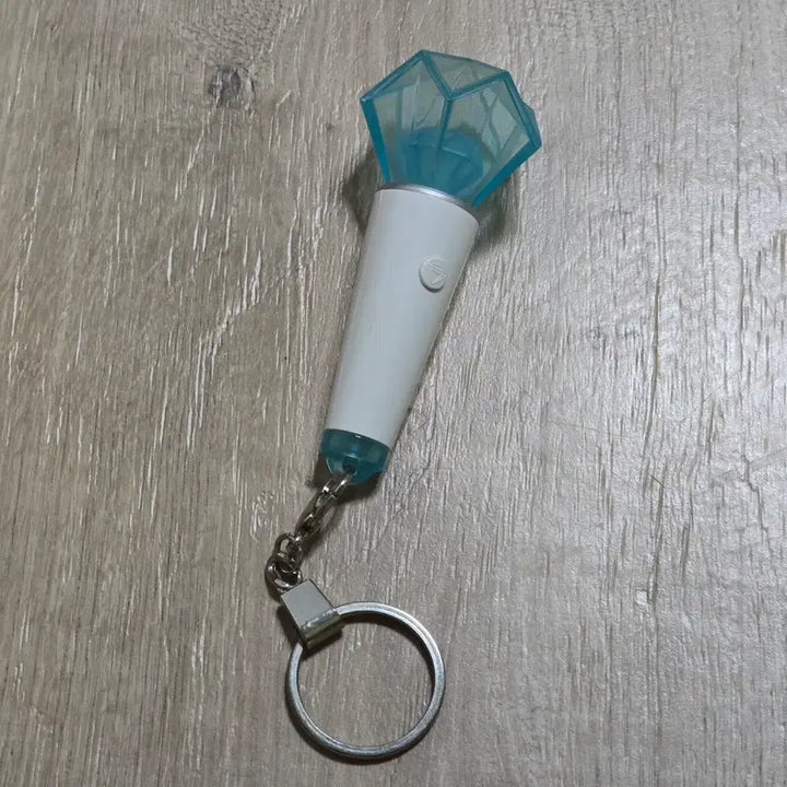 [BUNJANG] SHINee Official Lightstick Mini Keyring / 샤이니 응원봉 미니 키링