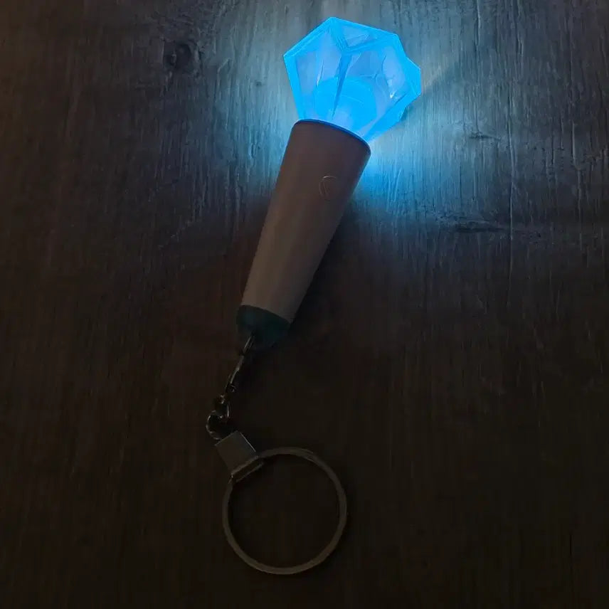 [BUNJANG] SHINee Official Lightstick Mini Keyring / 샤이니 응원봉 미니 키링