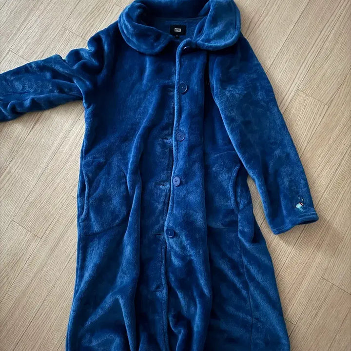 [BUNJANG] BT21 V Kim Taehyung Tata Sleepwear Robe / BT21 블루 수면 잠옷 가운 뷔 김태형 타타
