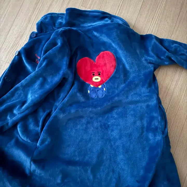 [BUNJANG] BT21 V Kim Taehyung Tata Sleepwear Robe / BT21 블루 수면 잠옷 가운 뷔 김태형 타타