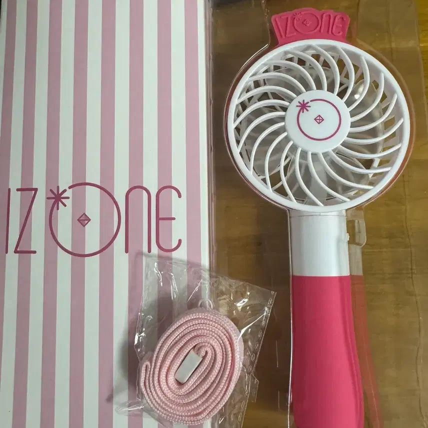 [BUNJANG] IZ*ONE Fan Handheld Fan / 아이즈원 선풍기