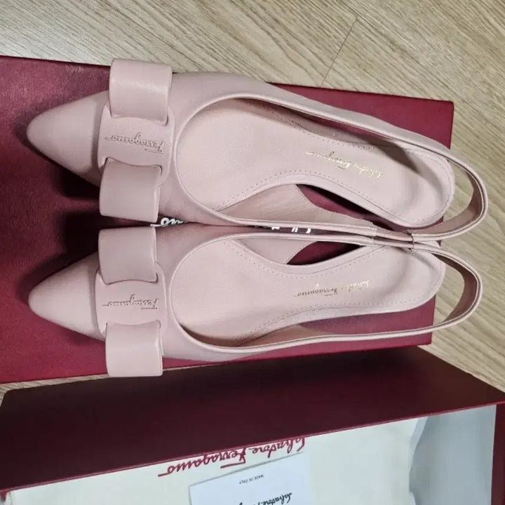 [BUNJANG] Ferragamo Viva Slingback Heels / 페레가모 비바 슬링백