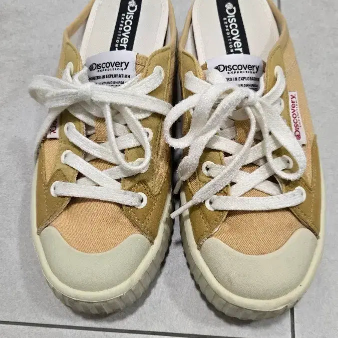 [SOLD OUT] 디스커버리 뮬리 스니커즈