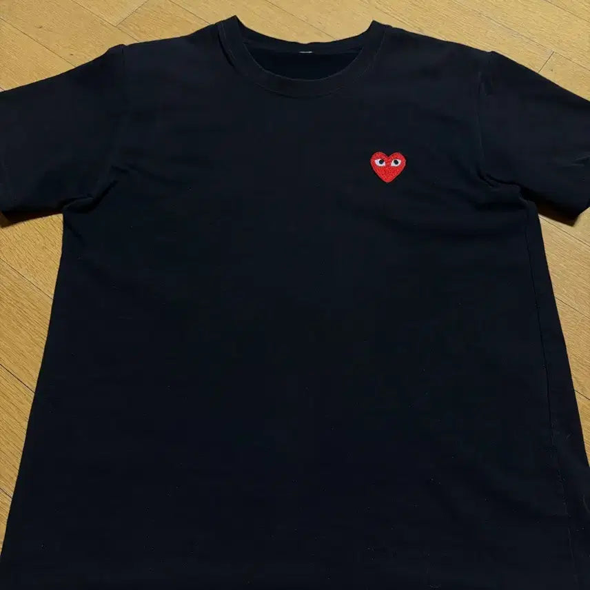 [SOLD OUT] 꼼데가르송 반팔티 팝니다