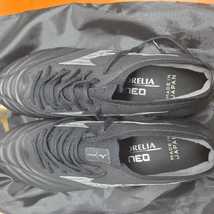 [BUNJANG] Mizuno Morelia Neo Japan Futsal Shoes Artificial Grass / 미즈노 모렐리아 네오 재팬 풋살화 인조잔디용