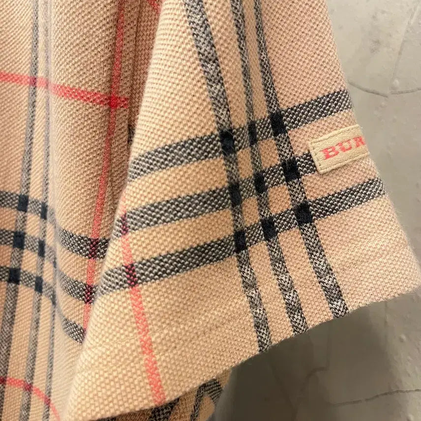 [SOLD OUT] 버버리 노바체크 카라티 66