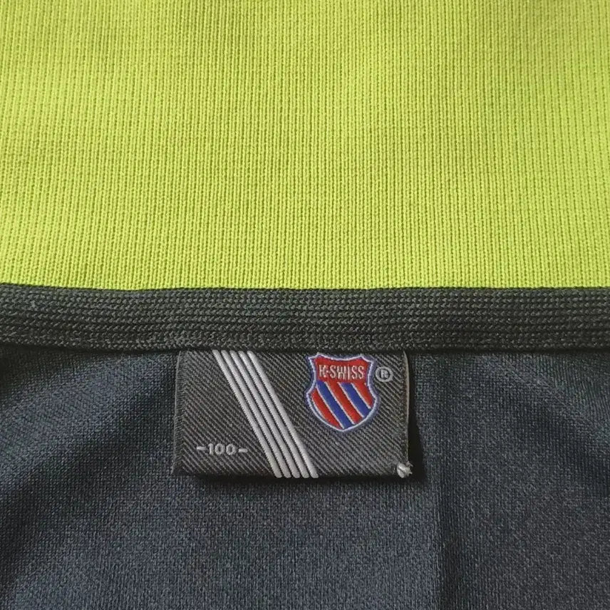 [BUNJANG] K-Swiss Training Suit Set (Size 100) / K-Swiss 트레이닝복 세트 100