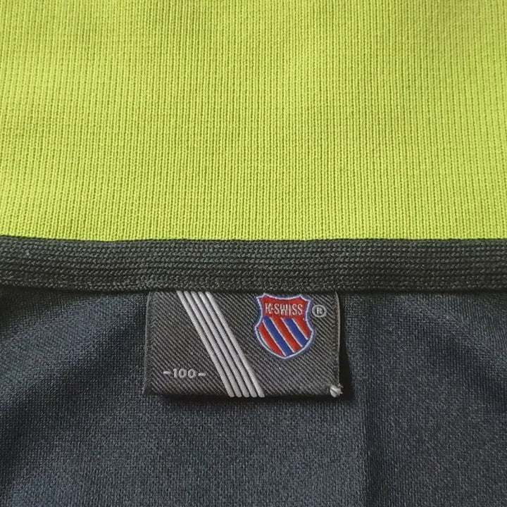 [BUNJANG] K-Swiss Training Suit Set (Size 100) / K-Swiss 트레이닝복 세트 100