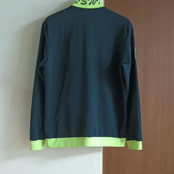 [BUNJANG] K-Swiss Training Suit Set (Size 100) / K-Swiss 트레이닝복 세트 100