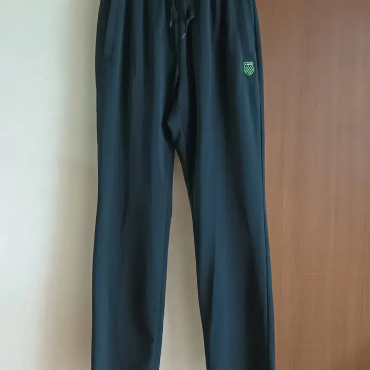 [BUNJANG] K-Swiss Training Suit Set (Size 100) / K-Swiss 트레이닝복 세트 100