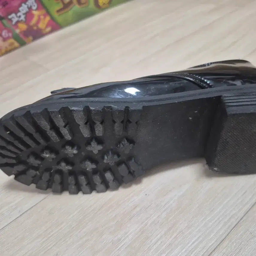 [BUNJANG] Black Enamel Oxford Shoes / 검정색 에나멜 옥스포드화