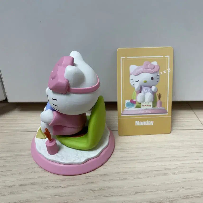 [BUNJANG] Hello Kitty Lovely Week Monday Figure / 헬로키티 러블리 위크 요일 피규어 먼데이 월요일