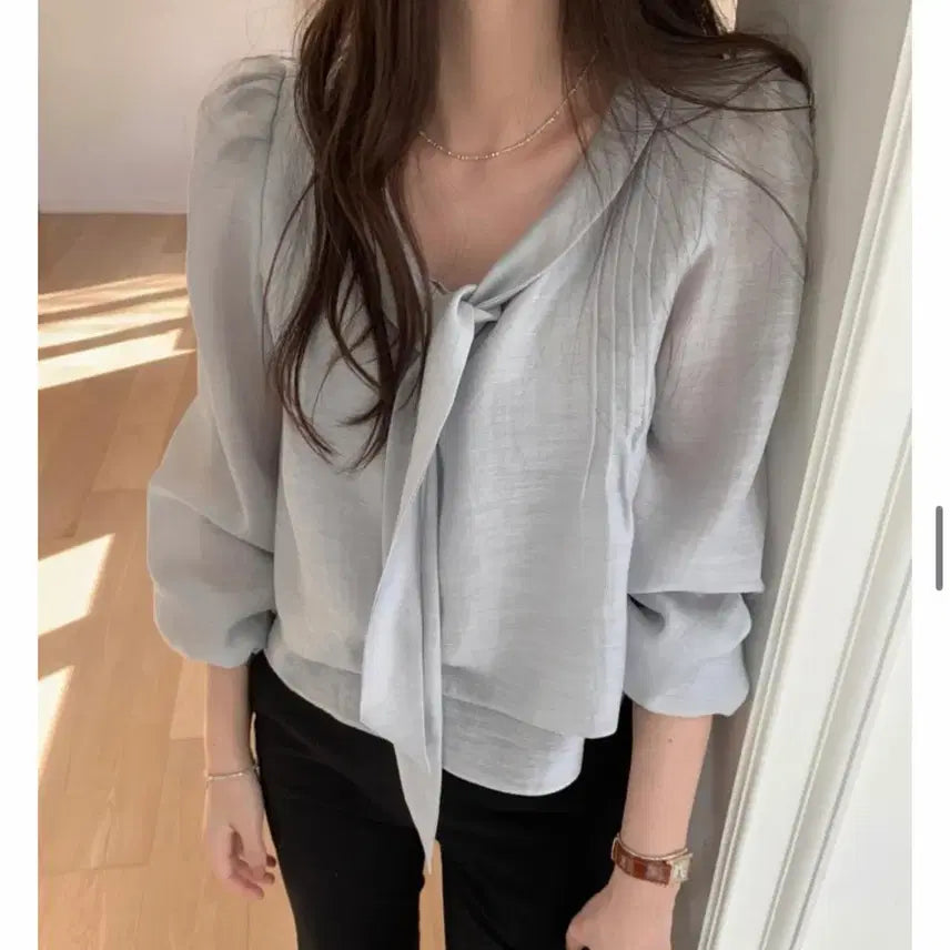 [SOLD OUT] 프리티영띵 로제 타이블라우스 소라