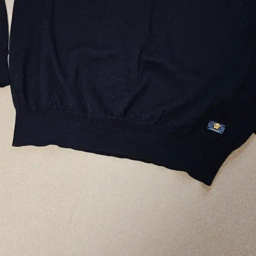 [BUNJANG] Versace Medusa Gold Patch Wool Knit (L/50) / [정품] 베르사체 메두사 골드 패치 울 니트