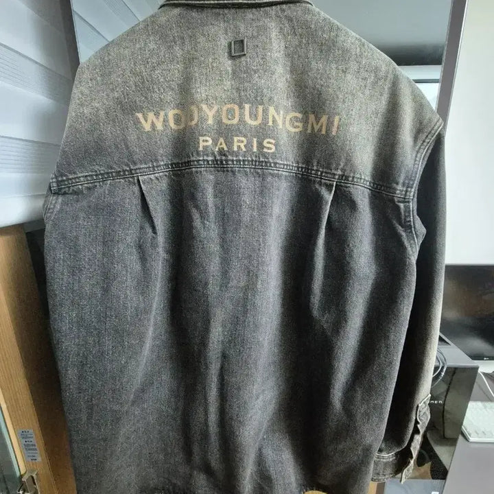 [SOLD OUT] 우영미 25SS 그레이 워싱 데님 백로그 셔츠 50