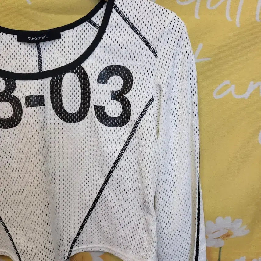 [BUNJANG] DIAGONAL Mesh Cropped Long Sleeve T-Shirt (S) / DIAGONAL 메쉬 크롭 긴팔 티셔츠S