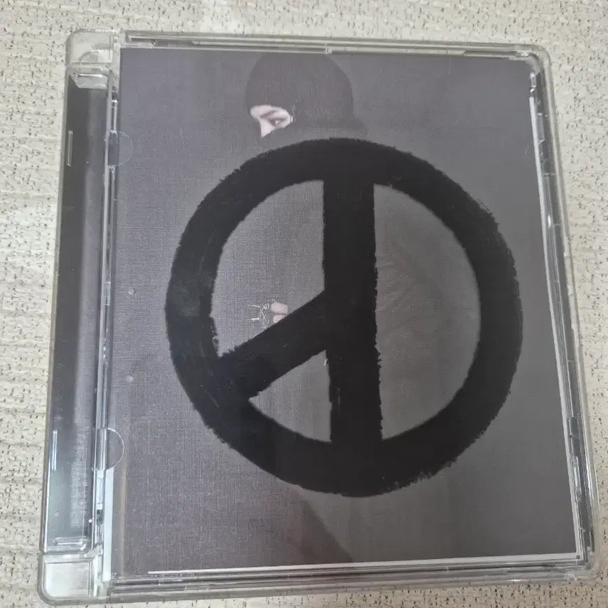 [SOLD OUT] 빅뱅 지드래곤 2집 CD 블랙버전 개봉