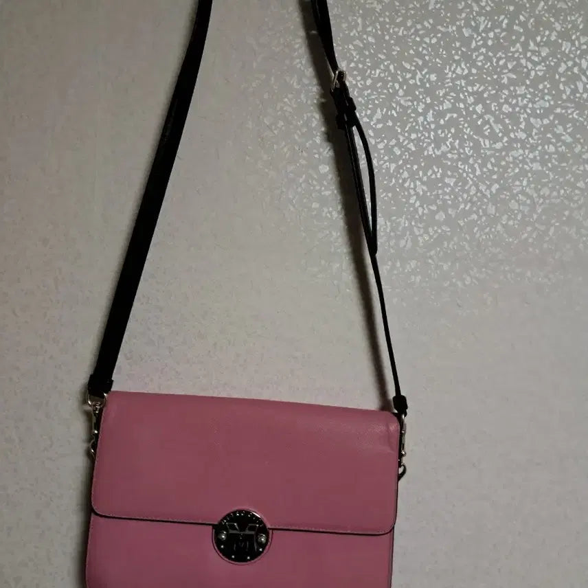 [BUNJANG] Metrociti Pink Crossbody Bag / 메트로시티 핑크 크로스백