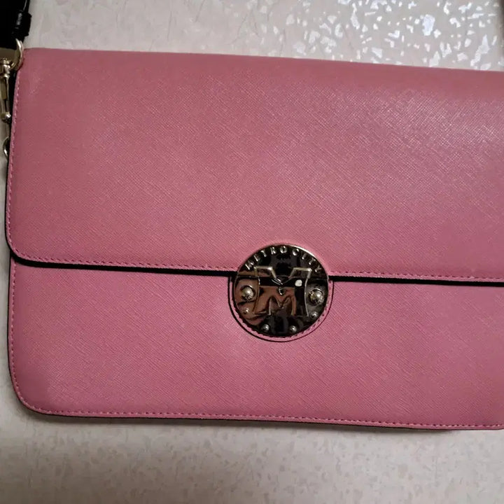 [BUNJANG] Metrociti Pink Crossbody Bag / 메트로시티 핑크 크로스백
