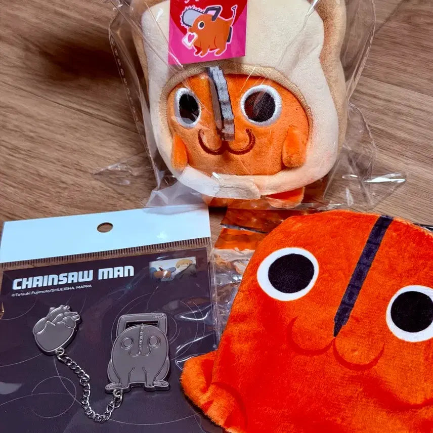 [SOLD OUT] 체인소맨 팝업 포치타 식빵키링 심장뱃지 파우치 3종세트