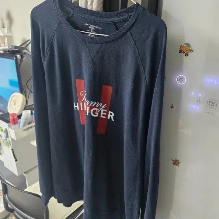 [SOLD OUT] 타미힐피거 네이비 맨투맨 티셔츠