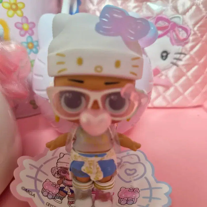 [BUNJANG] LOL Surprise Hello Kitty 50th Anniversary Limited Collaboration Figure / LOL 서프라이즈 러브 헬로키티 50주년 한정 콜라보 피규어