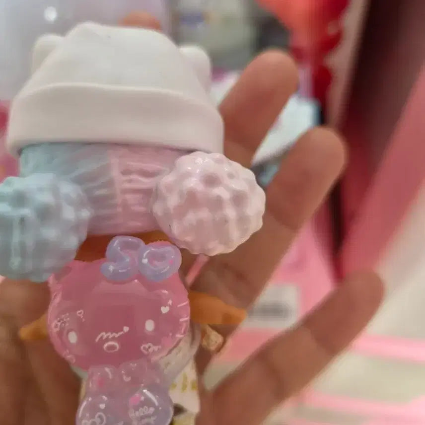 [BUNJANG] LOL Surprise Hello Kitty 50th Anniversary Limited Collaboration Figure / LOL 서프라이즈 러브 헬로키티 50주년 한정 콜라보 피규어